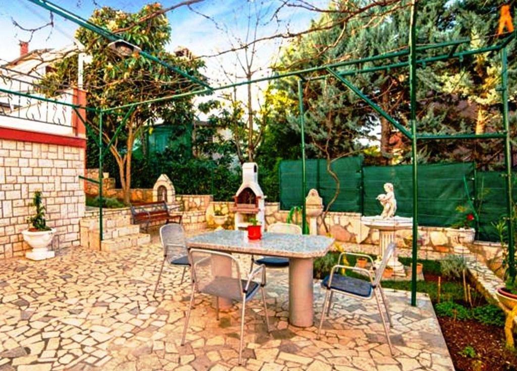 Apartment Goga Mare