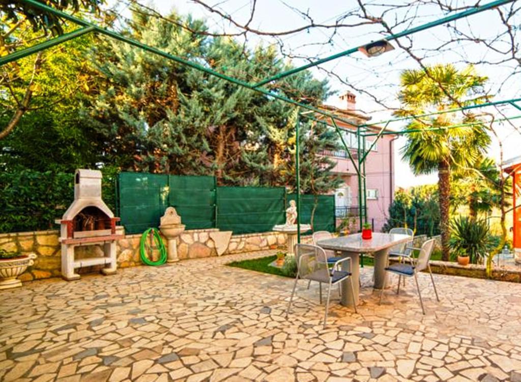 Goga Mare Apartment